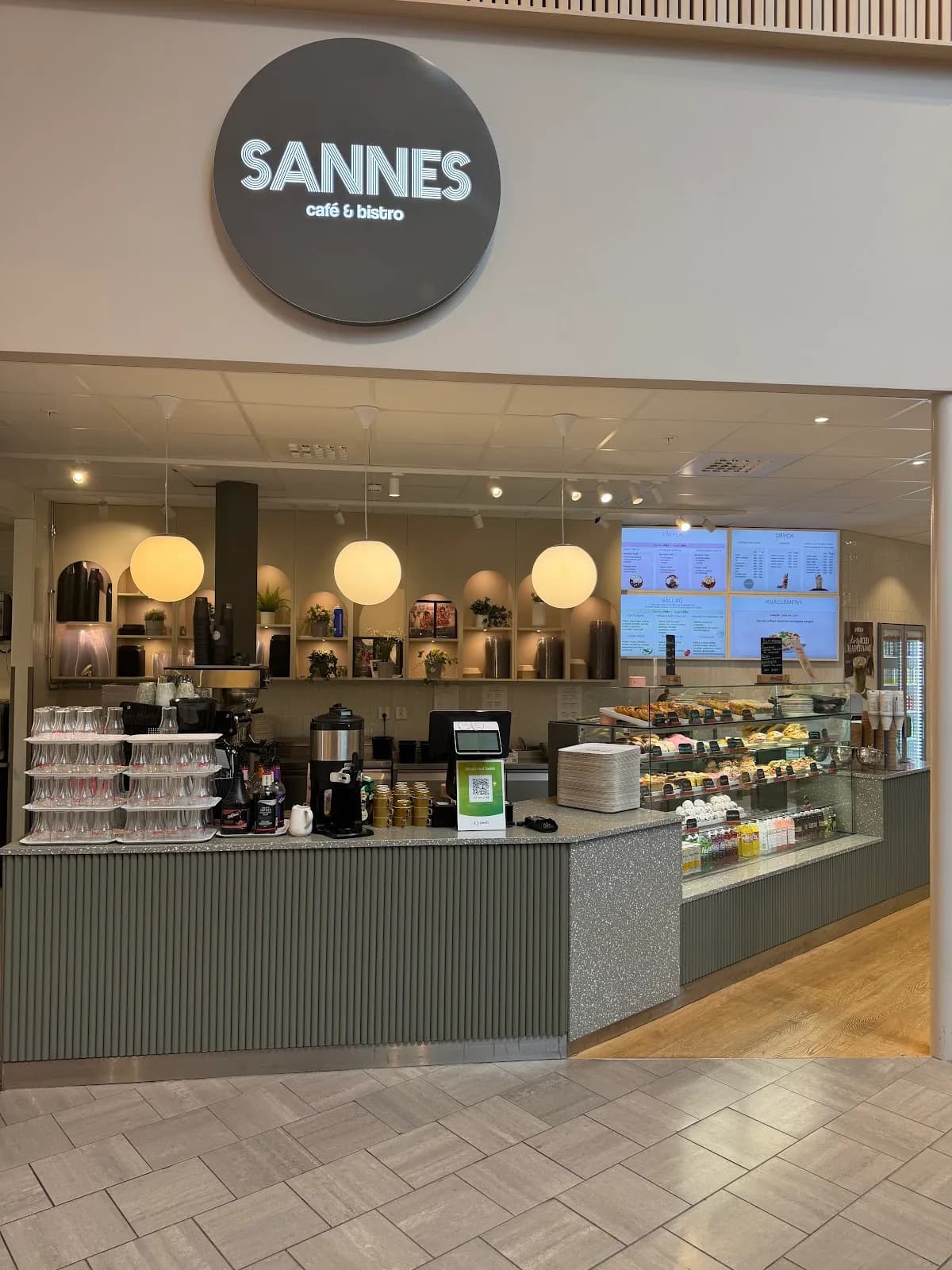 Sannes Coffee & Bistro